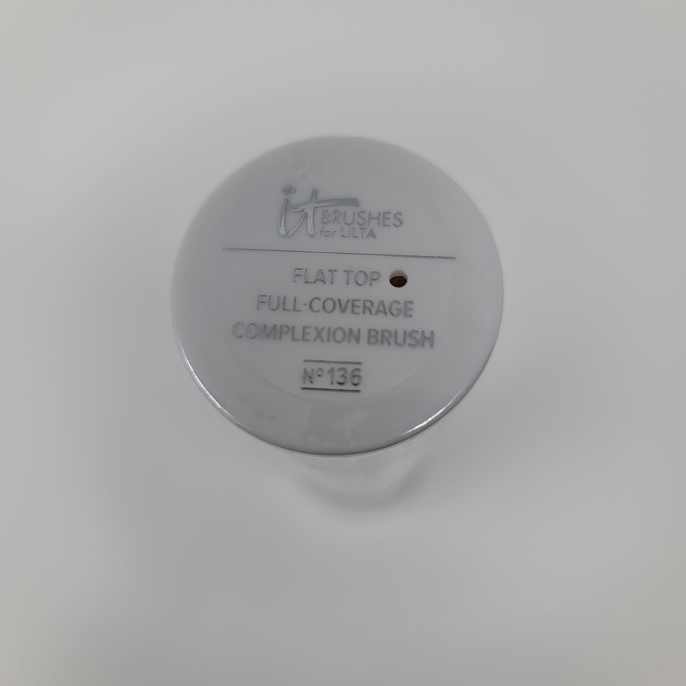 IT Cosmetics Special Edition Flat Top Full Coverage Complexion Brush No 136 New - Picture 7 of 7